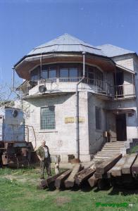 02.jpg